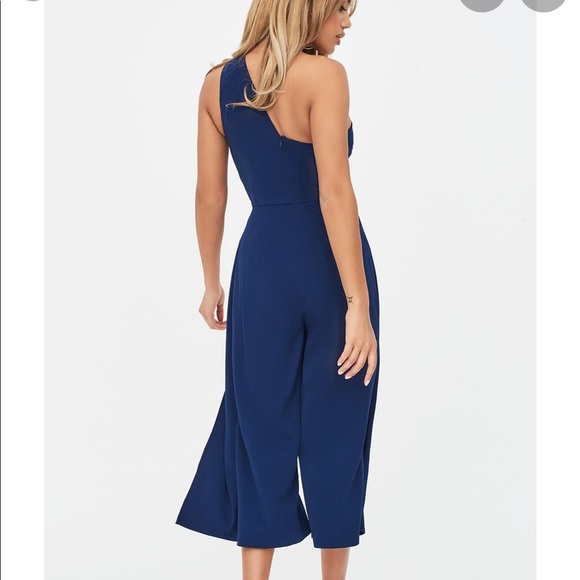 Gorgeous Lavish Alice One shoulder wrap leg culotte jumpsuit - Picture 4 of 6
